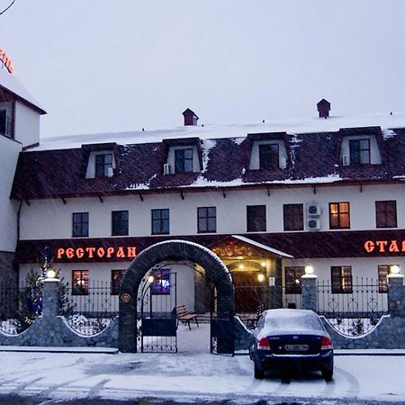 Stara Vezha Hotel Boryspilʼ Exteriör bild