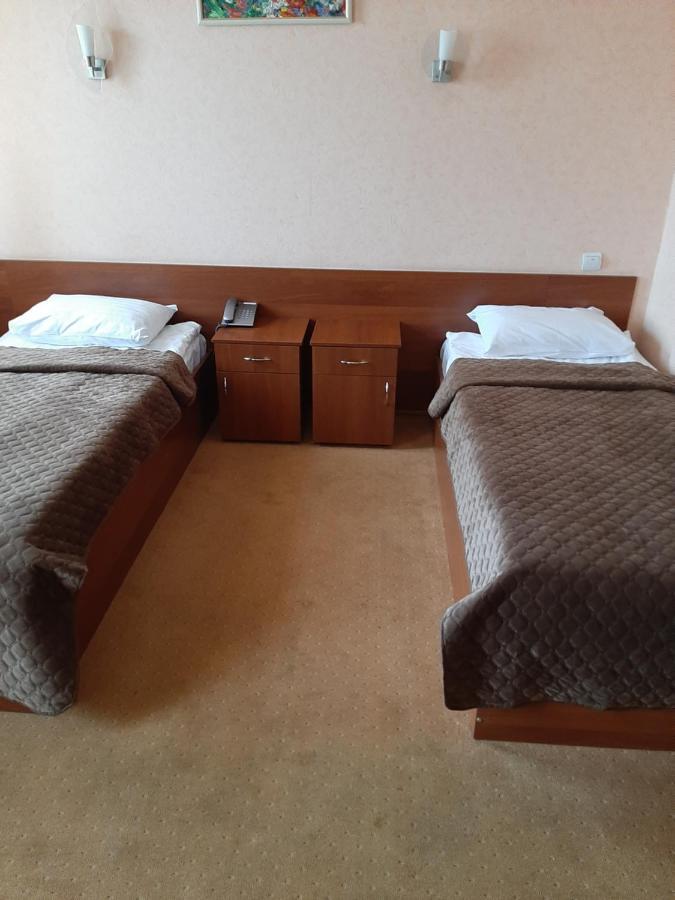 Stara Vezha Hotel Boryspilʼ Exteriör bild