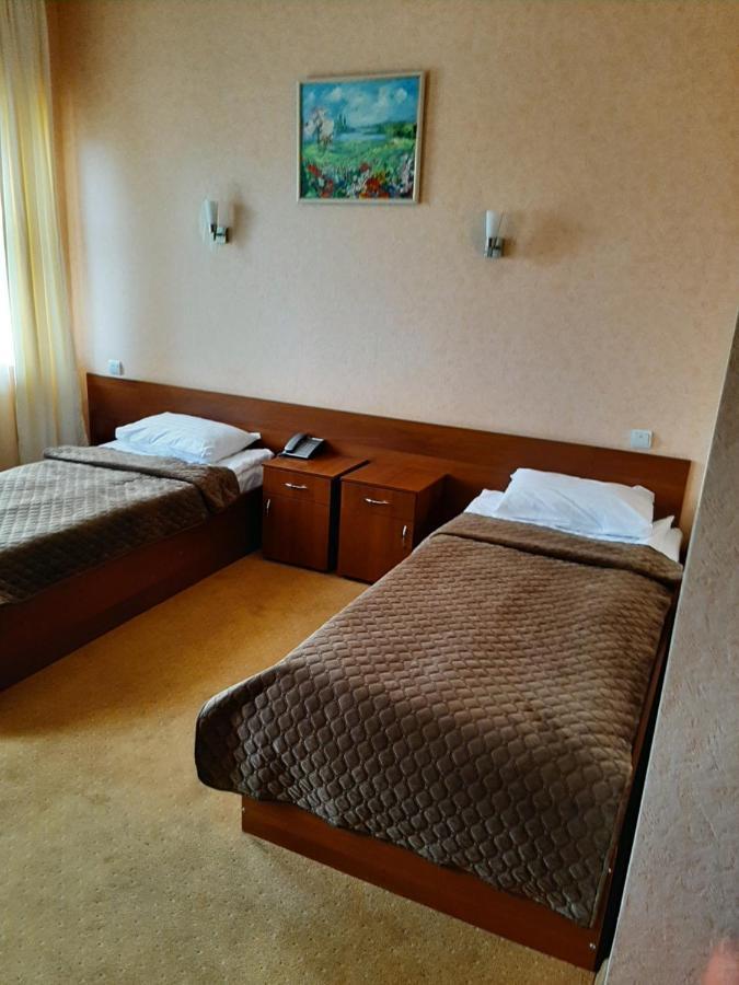 Stara Vezha Hotel Boryspilʼ Exteriör bild